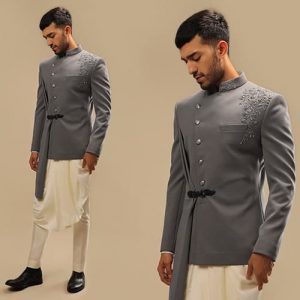 Stylish Ethnic Kurtas For Men That Go Best With Indian Dhotis