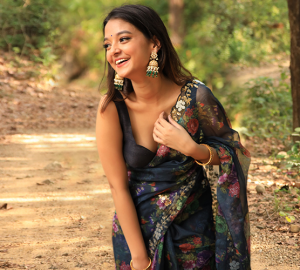 How to Mix and Match Silk Designer Sarees with Blouse