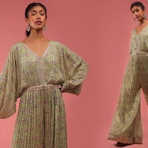 Simple Yet Trendy Organza Outfit For Weddings