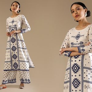 TIPS TO STYLE WHITE COTTON KURTI IN DIFFERENT WAYS