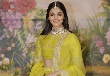 Sabyasachi Blouse Designs Ideas for your D-day