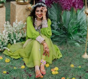 How to Wear Non-Red Colours on Your Wedding with Perfection?