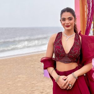 Sandy Chic: The Perfect Bridesmaid Outfits for a Beachy Wedding