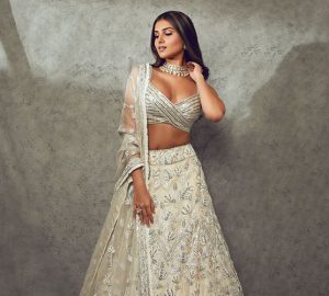 Old World Regalia & Modern Vibes In Manish Malhotra Lehengas