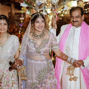 Last Minute Ethnic Outfit Ideas For The Family