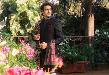 5 Sizzling Hot Outfits, Set Ablaze By Sensational Influencers!