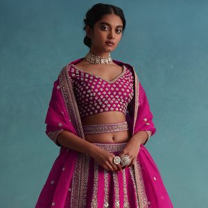 Breathtaking Pink Bridal Lehenga For This Wedding Season
