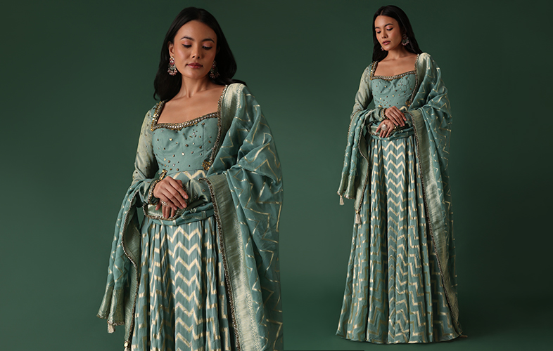 10 Tips To Look Attractive And Slim In Long Kurtis