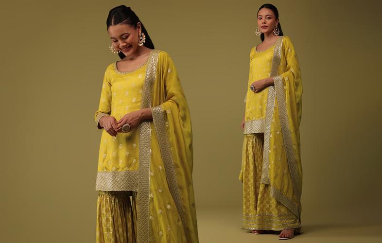 Celebrate in Style: 8 Gorgeous Women's Outfits for Ganesh Chaturthi