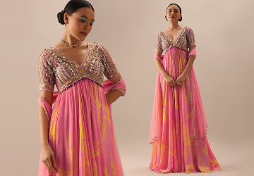 Navratri Special: Exploring The Art Of Garba Dance Costumes