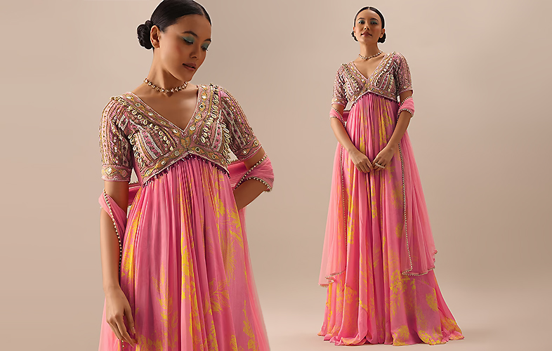 Navratri Special: Exploring The Art Of Garba Dance Costumes