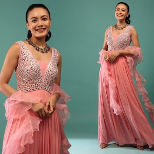 Reviving Heritage Textiles: Artisanal Craftsmanship Meets Contemporary Fashion