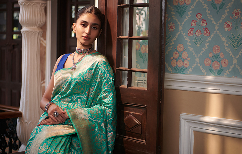 Weaving Dreams: The Artistry Behind Banarasi Silk Sarees Revealed!