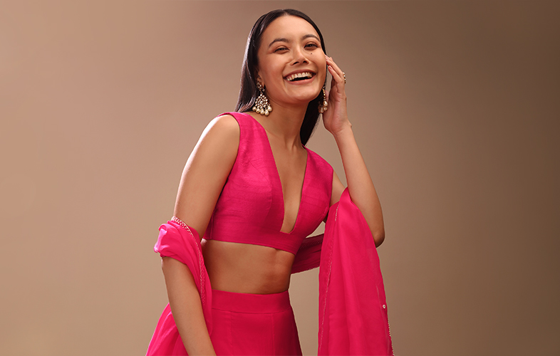 Trendy Blouse Designs: Keeping Up With The Latest In Saree Fashion