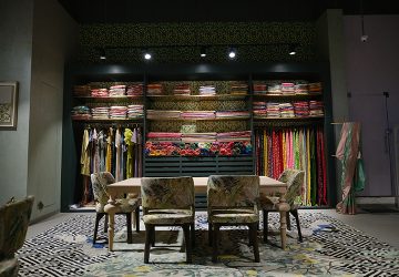 Wedding Saree Shopping Tips: Making Your Bridal Shopping Experience A Success