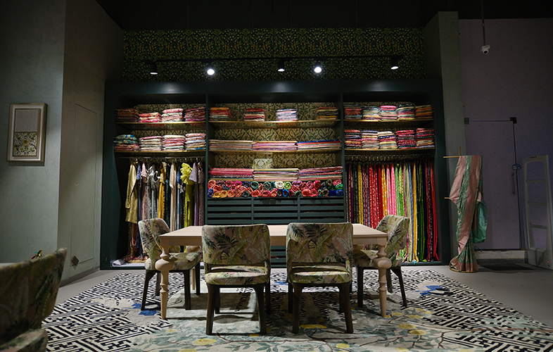 Wedding Saree Shopping Tips: Making Your Bridal Shopping Experience A Success