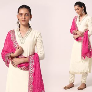 Let’s Chak- De- Phatte This Baisakhi With Gorgeous Traditional Outfits