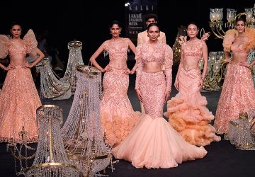 Peach Blossom: Add Freshness To Your Summer Wedding Wardrobe