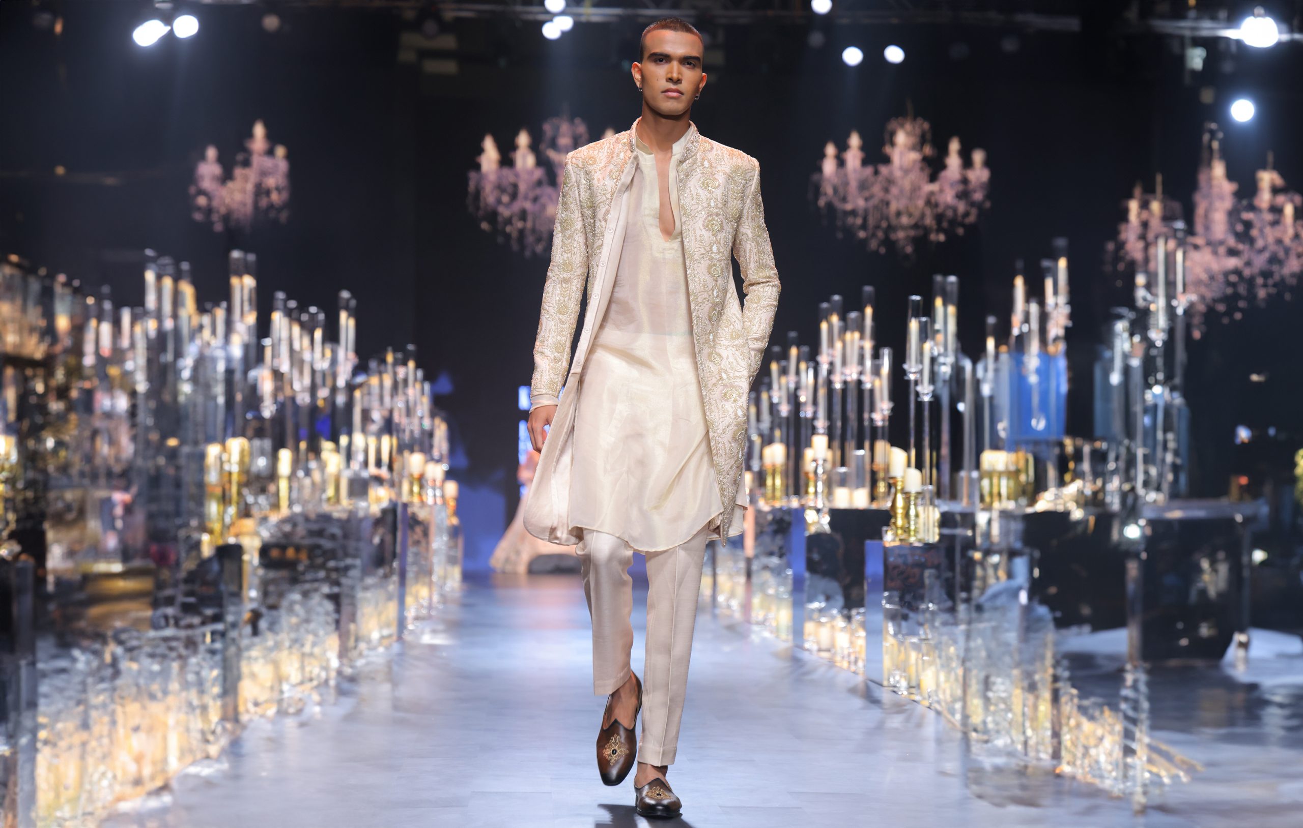 5 Ways You Can Style A Monochrome Traditional Look