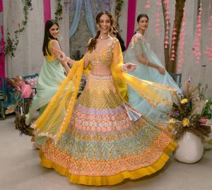 Pep Up The Sangeet Mood With These Effortless Yet Stylish Hairstyles & Accessories