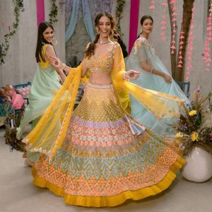 Pep Up The Sangeet Mood With These Effortless Yet Stylish Hairstyles & Accessories