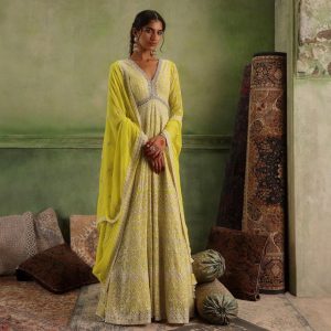 Top 5 Salwar Suit Colour Combinations Worth Trying