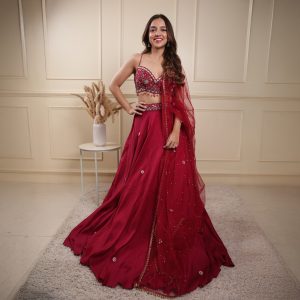 Ethnic Indian Outfits Every Woman Must Own
