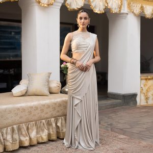 How to Pick a Saree That Looks Amazing on You